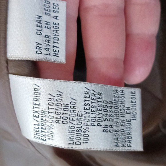 Light Jacket in Moss Brown Colour. - Picture 7 of 7